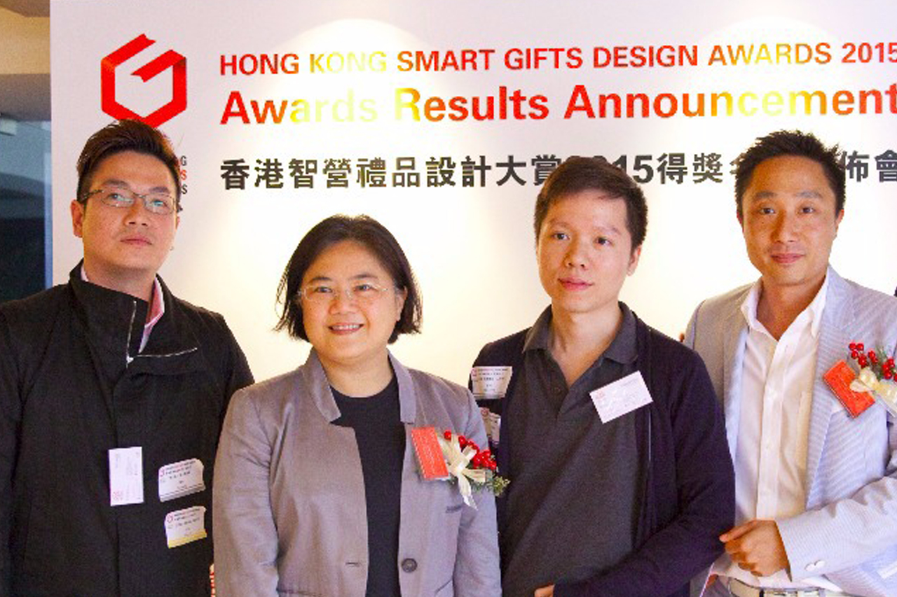 From left to right : Mr. Fai Leung, Ms. Agatha Tsang (Honorary President) , Mr. Michael Choi and Mr, Steve Yeung (President)